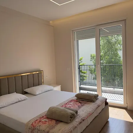 Univers Modern Apartment