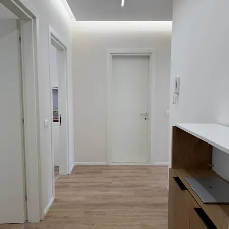 Univers Modern Apartment Tirana